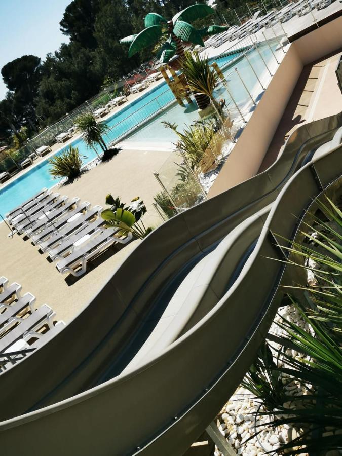 Mobil Home Neuf Camping L Ile Dor Plage St Raphael Avec Piscine Saint-Raphaël Kültér fotó
