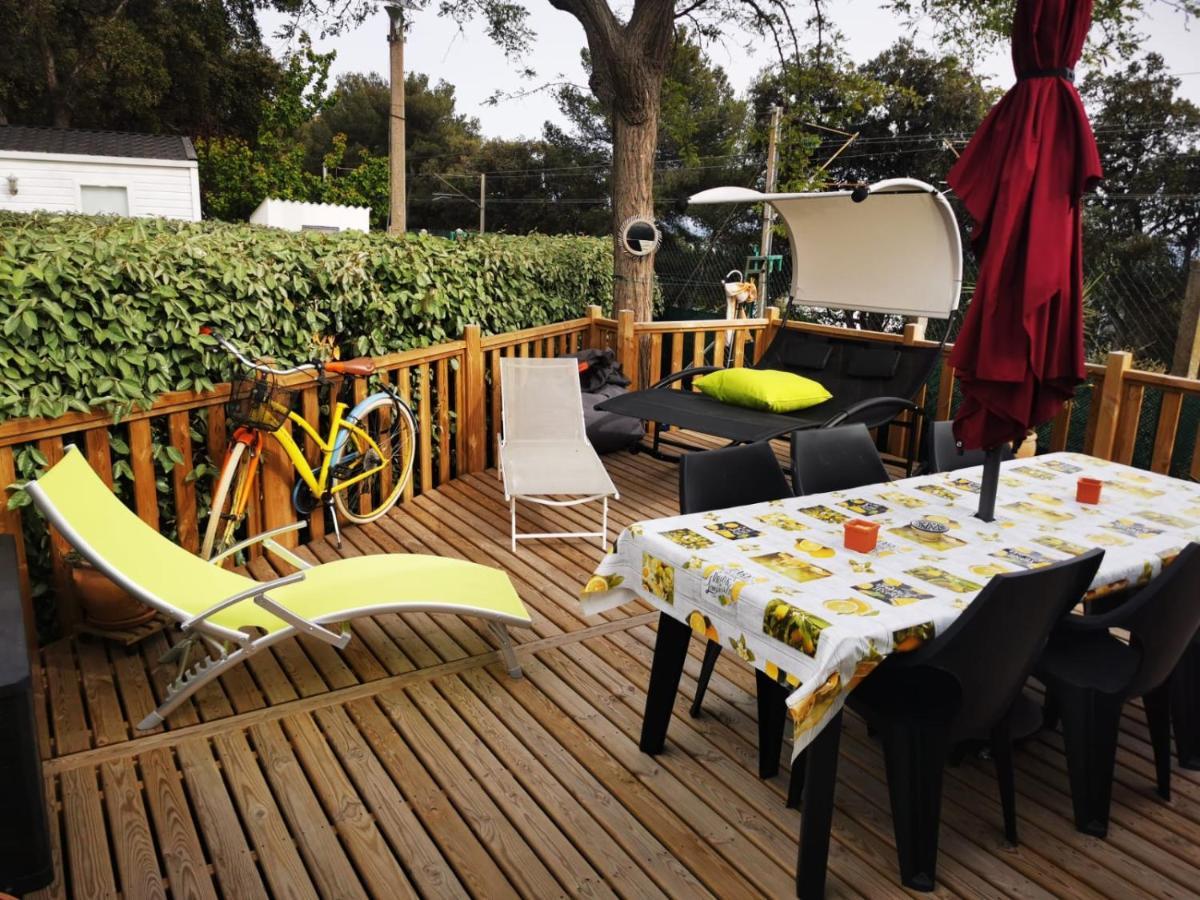 Mobil Home Neuf Camping L Ile Dor Plage St Raphael Avec Piscine Saint-Raphaël Kültér fotó
